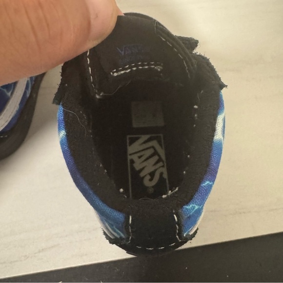 Vans Black and Blue Velcro Sneakers for Everyday Comfort - Picture 6 of 6